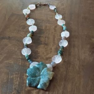 Unique beaded necklace w flower